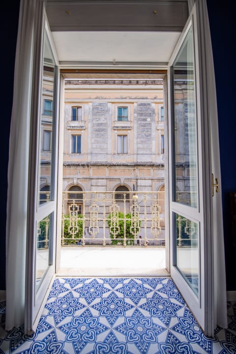 Deluxe Room | Terrace/patio