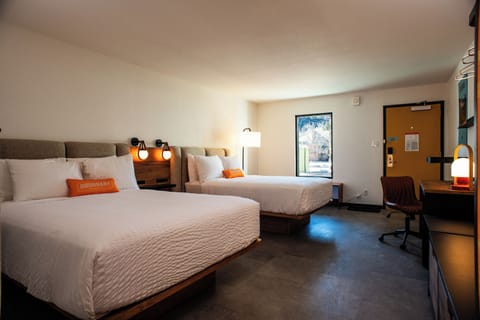 In-room safe, desk, laptop workspace, free WiFi