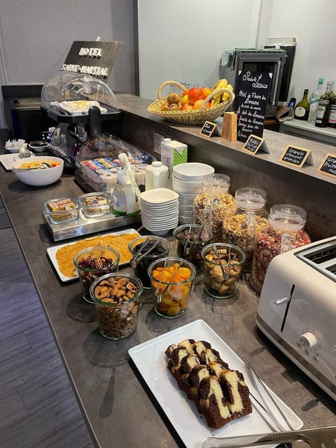 Daily continental breakfast for a fee