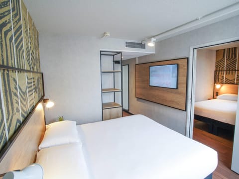 Standard Suite, 2 Double Beds | Select Comfort beds, in-room safe, desk, soundproofing