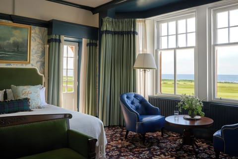 Junior Suite, 1 King Bed, Sea View (Marine Sea View Junior Suite) | Premium bedding, minibar, in-room safe, desk