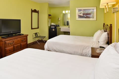 Desk, iron/ironing board, free WiFi, bed sheets