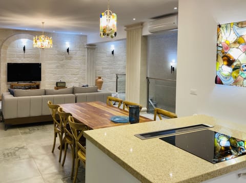 Villa - Beach Front | In-room dining