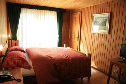 In-room safe, blackout drapes, free WiFi, bed sheets