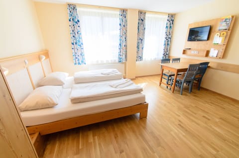 Hypo-allergenic bedding, in-room safe, individually decorated