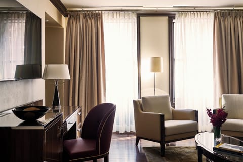 Frette Italian sheets, premium bedding, down comforters, pillowtop beds