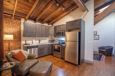 Basic Room | Private kitchen