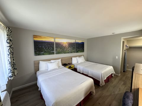 In-room safe, desk, laptop workspace, iron/ironing board
