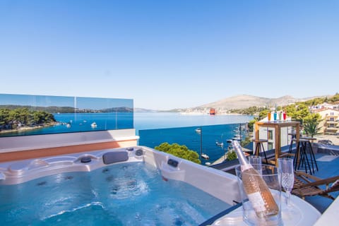 Apartment (A1) | Pool