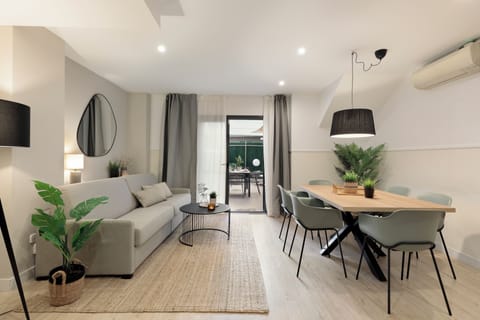City Duplex | Living area | 42-inch flat-screen TV with digital channels, TV