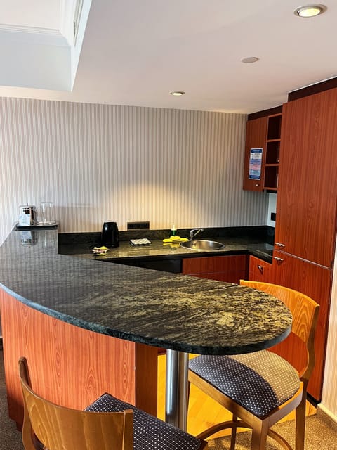 Studio, Balcony (Twin Beds) | Private kitchen