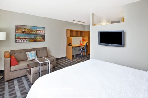 Desk, iron/ironing board, free cribs/infant beds, free WiFi