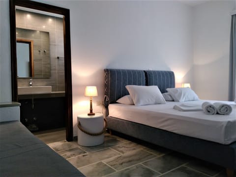 Egyptian cotton sheets, premium bedding, pillowtop beds, in-room safe