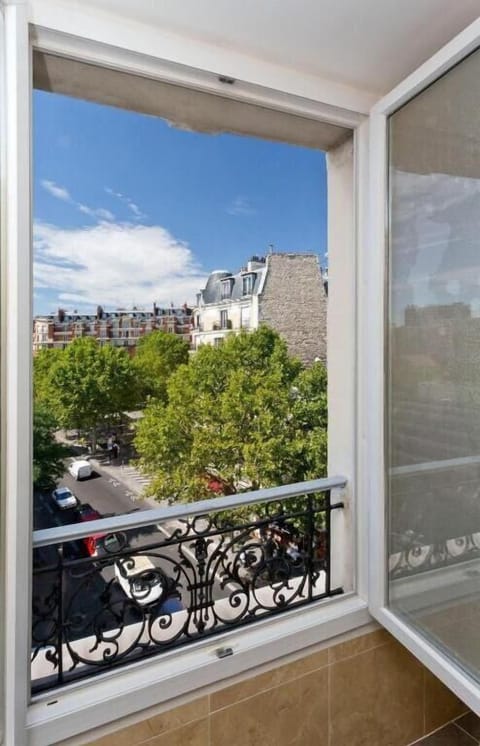 Twin Room | Desk, blackout drapes, iron/ironing board, free WiFi