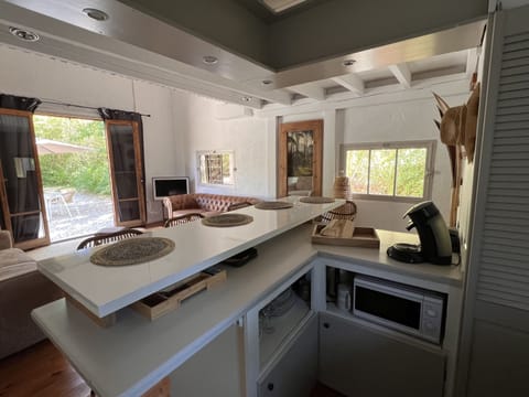 Romantic Suite, Ensuite, Park View (Petite Ourse) | Private kitchen | Highchair