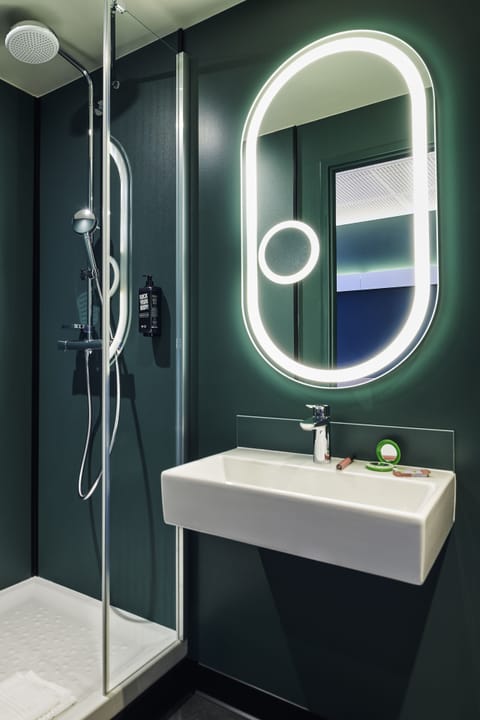 Shower, rainfall showerhead, eco-friendly toiletries, hair dryer