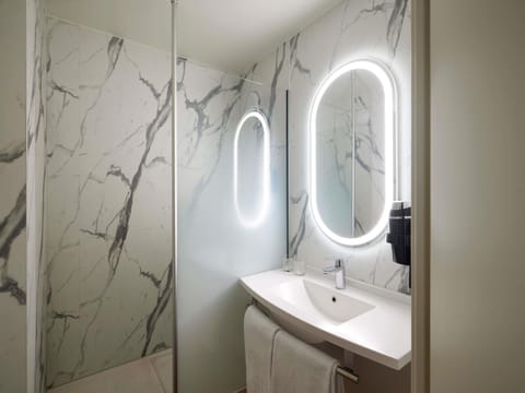 Premium bedding, desk, soundproofing, iron/ironing board