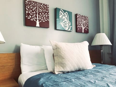 Economy Room (Petite Double room) | Individually decorated, individually furnished, iron/ironing board