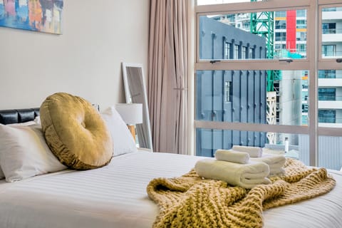 Studio, 1 Queen Bed | View from room