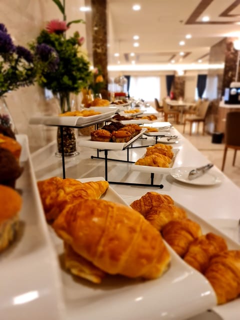 Daily continental breakfast for a fee