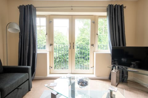 Apartment, Private Bathroom, Courtyard View | Lounge