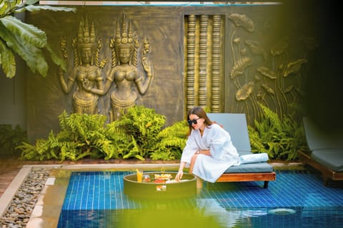 Outdoor pool, open 8:00 AM to 9:00 PM, sun loungers