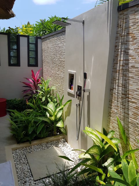 Pool Villas | Bathroom | Shower, hair dryer, towels, soap