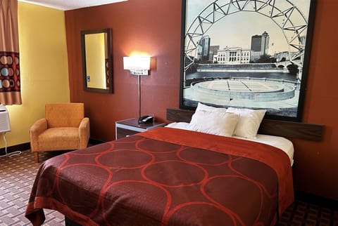 Desk, free cribs/infant beds, rollaway beds, free WiFi