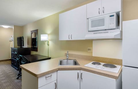 Studio, 1 King Bed, Non Smoking | Private kitchen | Full-size fridge, microwave, stovetop, coffee/tea maker