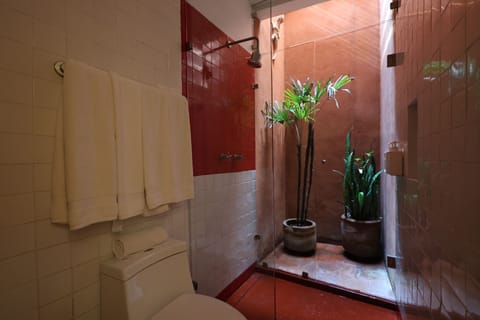 Superior Quadruple Room | Bathroom | Shower, hair dryer, towels, soap