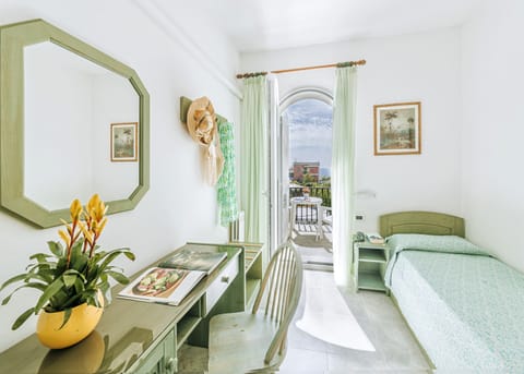 Single Room, Sea View | In-room safe, desk, blackout drapes, free WiFi