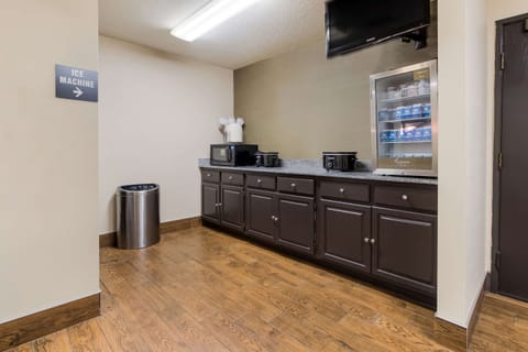 Free continental breakfast