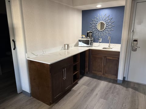 Suite, Multiple Beds, Non Smoking | Hypo-allergenic bedding, in-room safe, desk, laptop workspace