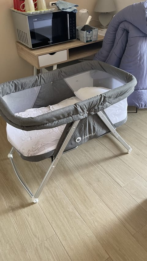 Deluxe Quadruple Room | In-room safe, desk, soundproofing, cribs/infant beds