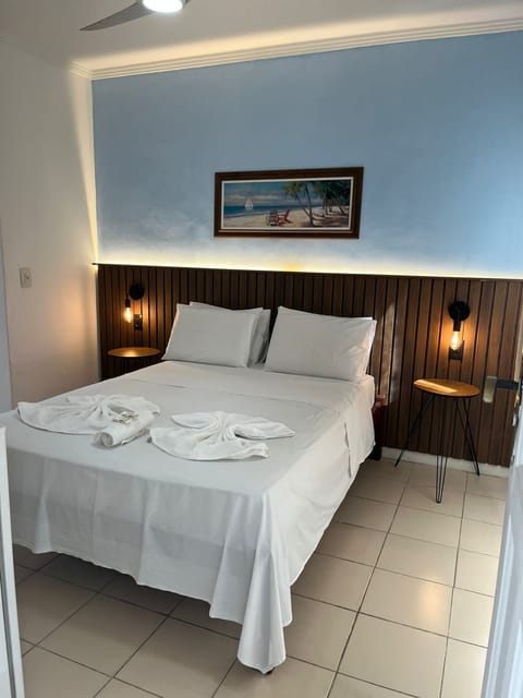 Basic Double Room | Minibar, free WiFi, bed sheets