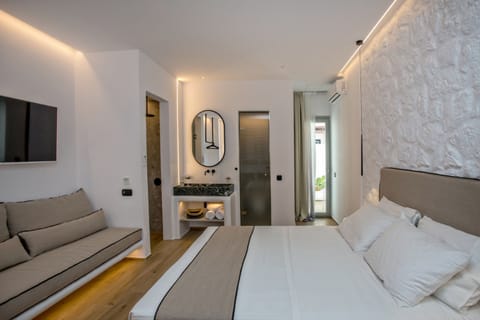 House | 1 bedroom, in-room safe, desk, Internet