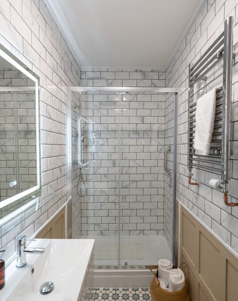 Superior Suite, Ensuite ((Sofa Bed)) | Bathroom