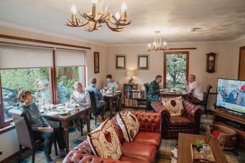 Double Room, Ensuite (Garden Pod) | Lounge