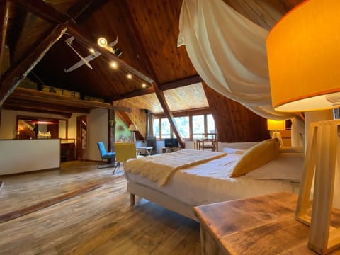 Suite, Terrace, Mountain View (Sommet) | Individually decorated, individually furnished, free cribs/infant beds