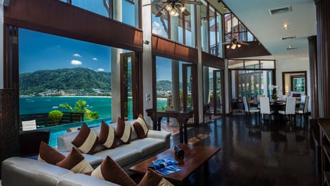 Villa | Living area | Flat-screen TV
