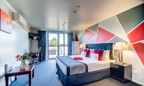 Double Room, 2 Bedrooms | Laptop workspace, blackout drapes, soundproofing, iron/ironing board