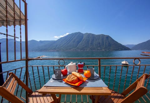 Honeymoon Studio, Mountain View, Lakeside (Colonno Fronte Lago) | Balcony