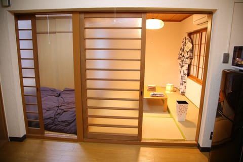 Apartment, Non Smoking | 2 bedrooms, bed sheets