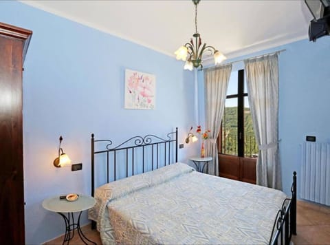 Room, 1 Bedroom, Balcony, Garden View | 1 bedroom, bed sheets