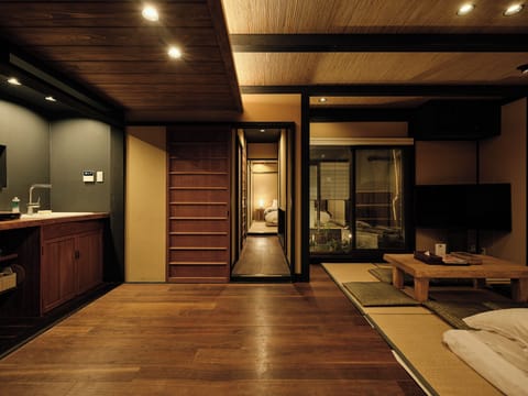 Private Vacation Home, Non Smoking | Living area | 50-inch flat-screen TV with digital channels, TV