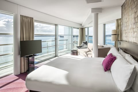 Suite, 1 King Bed (Bow Suite) | Premium bedding, minibar, in-room safe, desk