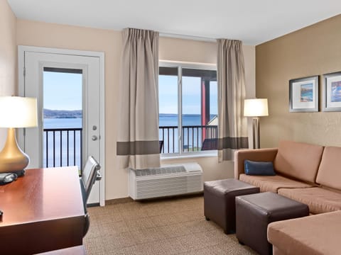 Suite, 1 King Bed with Sofa bed, Non Smoking (Lakefront) | Desk, iron/ironing board, free WiFi