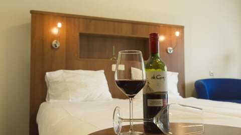 In-room safe, desk, iron/ironing board, free WiFi