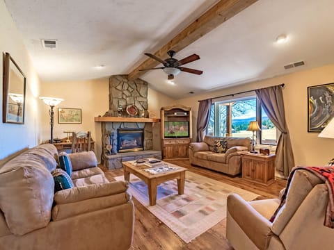 Studio (3 Bedrooms) | Property amenity
