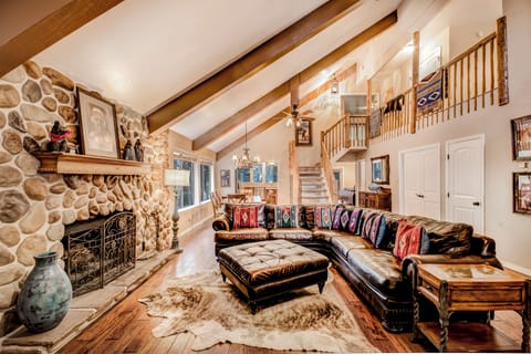 Studio (Multiple Bedrooms) | Property amenity
